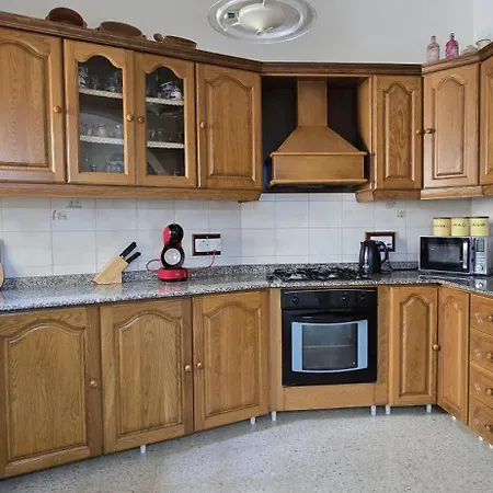 Lourdes House San Gwann