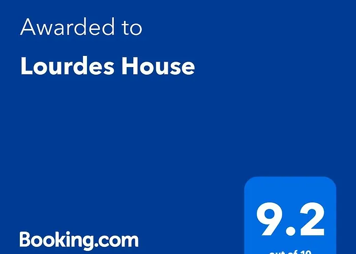 アパート Lourdes House